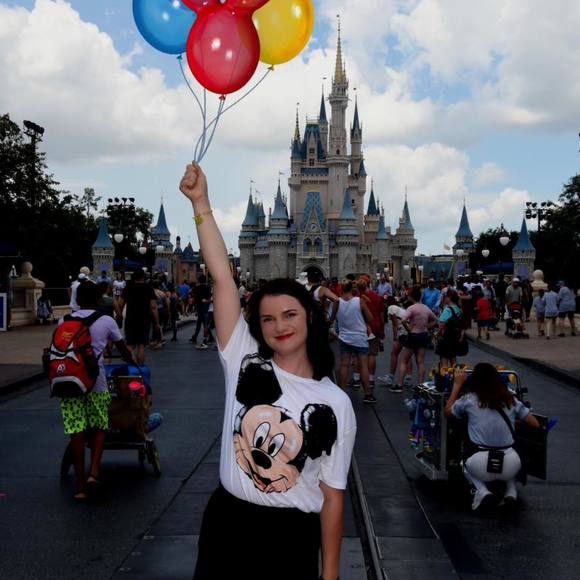 Meet your Posher, Rebecca - Picture 1 of 1